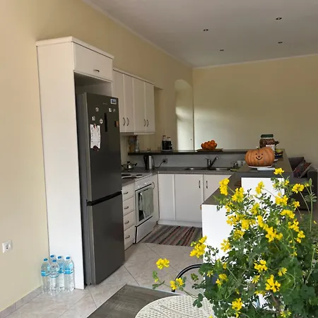 Sunshine 2 * Leonidio