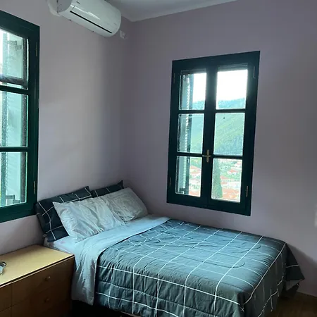 Sunshine 2 Apartment Leonidio